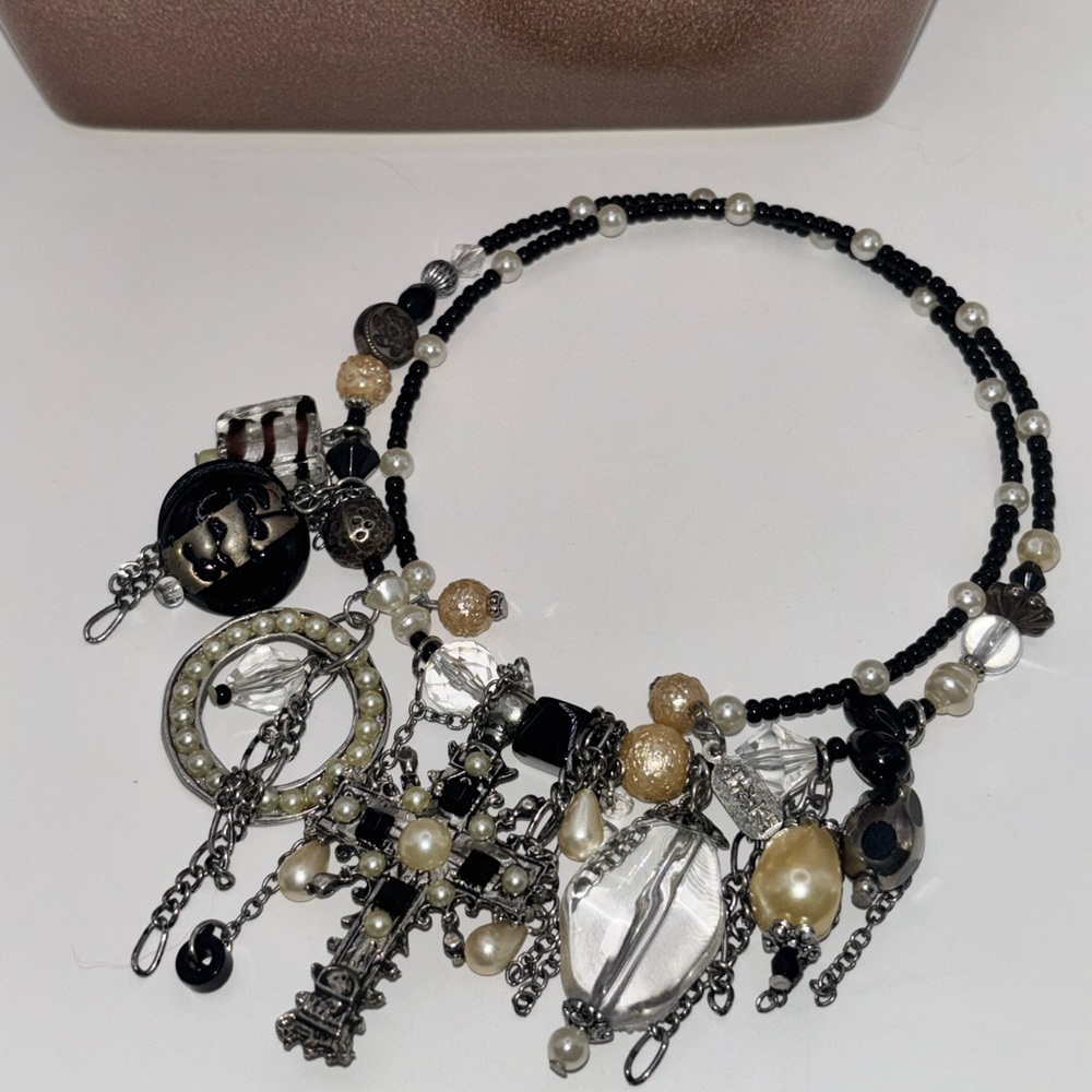 Boutique Choker Necklace Black Silver Crystal Charms - Picture 4 of 7